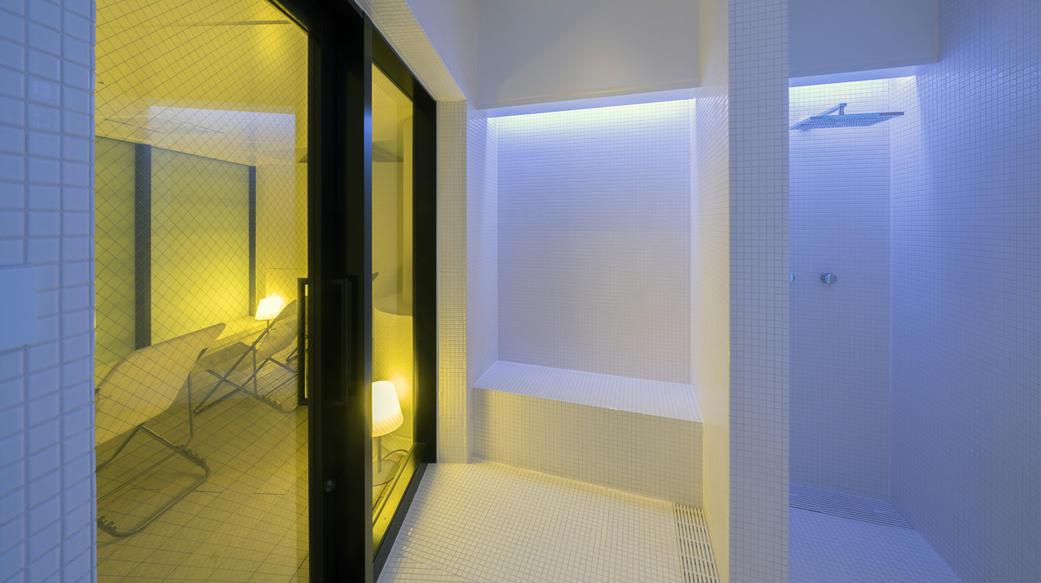 OUTSIDE AIR BATH SPACE