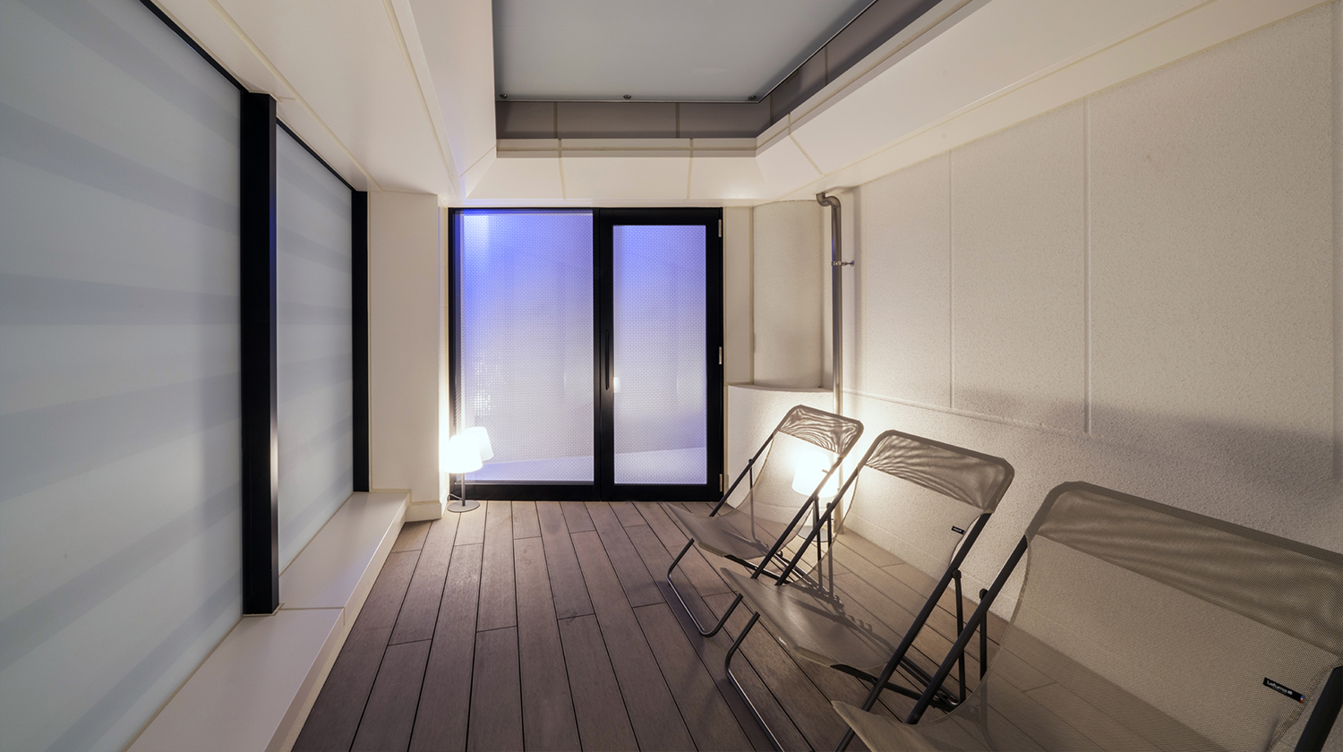 OUTSIDE AIR BATH SPACE