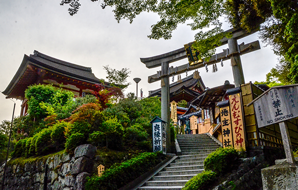 Kiyomizu-dera Temple2